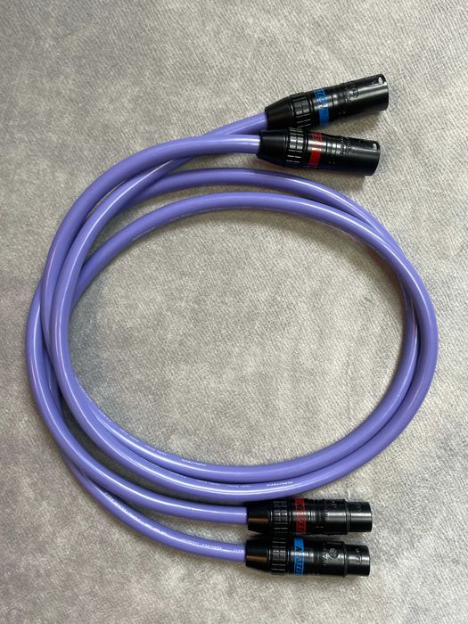 Kabel Furutech XLR zbalansowany kierunkowy