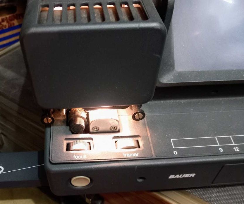 Visualizadora / Editora de Filme Super 8 Bauer F20 – A Funcionar