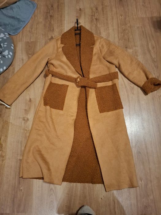 Piękny kożuszek rozmiar M/XL made in italy