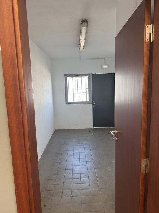 Armazém Arrendamento na Trofa