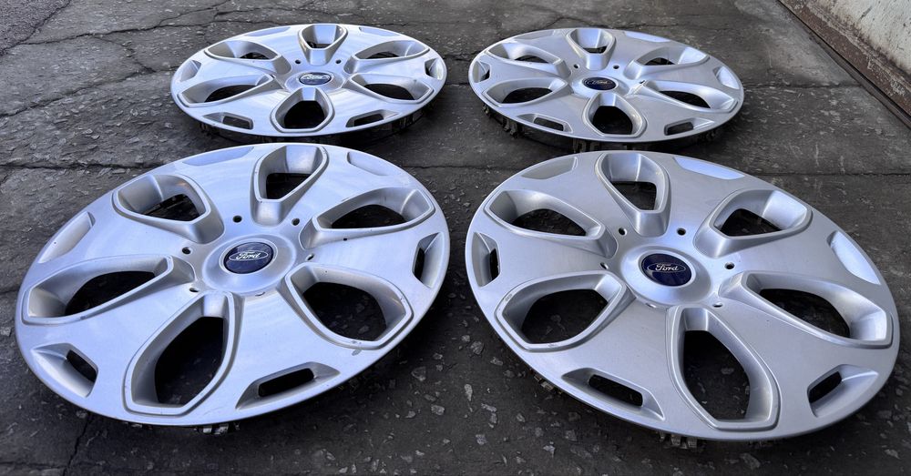 Оригинальные колпаки r17 Ford Focus/Mondeo/Fusion/C-max/Kuga/Escape/S-Max/Transit Courier/Tourneo Custom/Tourneo Courier/KA/B-Max/Fiesta/Galaxy/Taurus