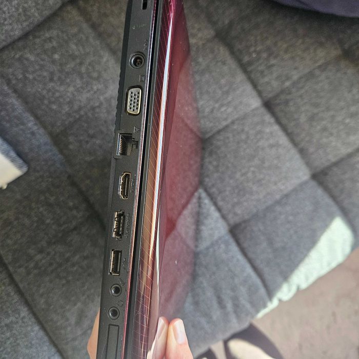 Laptop Samsung R780