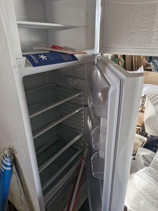 Frigorifico Indesit TAA5