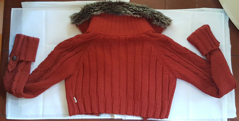 Casaco curto malha canelada com gola de pêlo-Coronel Tapioca- Novo