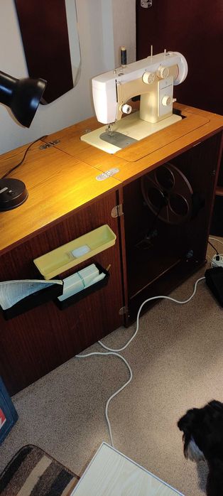 Швейна машина Чайка 142М