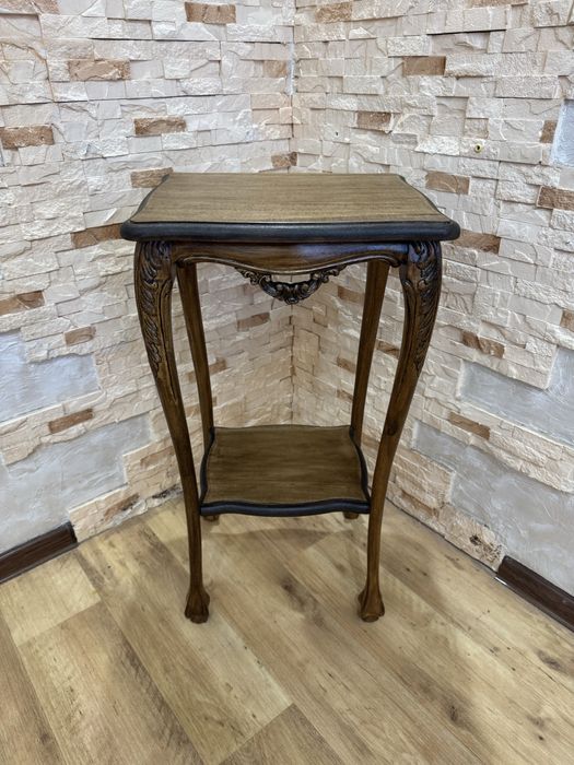 Консольні столики