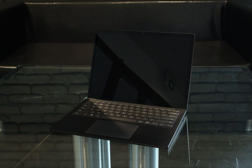 FV 23% | Microsoft Surface Laptop 4 | i5-1135G7 | 8 GB | 512 GB SSD