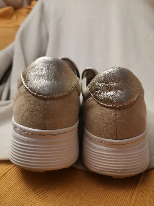 lekkie buty damskie, sportowe, złote