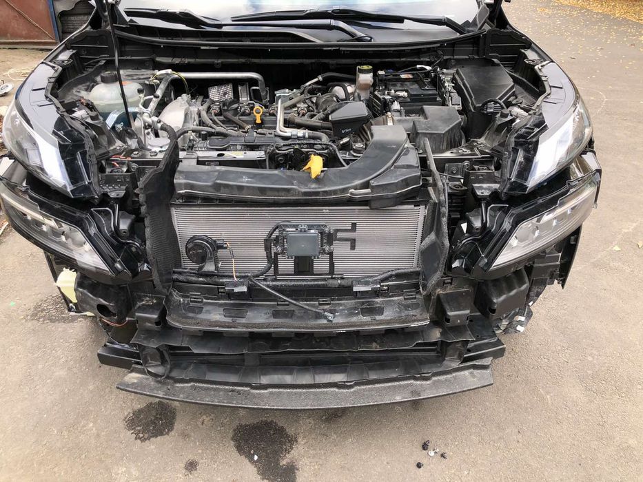 Фара Nissan Rogue T33 21 г Ниссан Рог фары