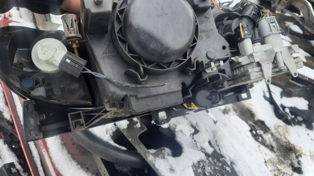 lampa przednia lewa  ksenon xenon BMW e46 lift FL