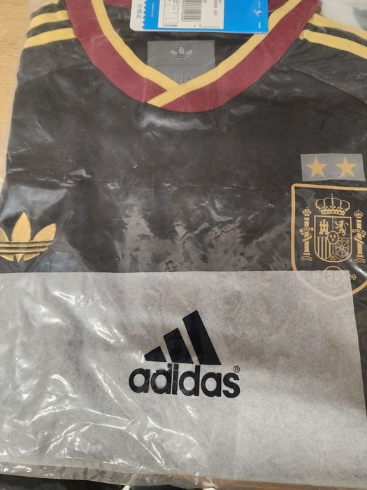 Várias camisolas vários tamanhos