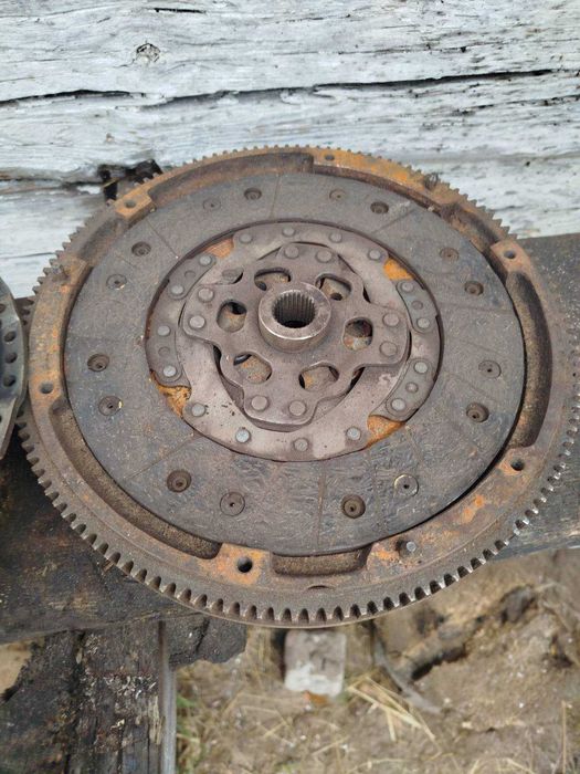 Продам кпп volkswagen caddy 1.9 турбо дизель 2008