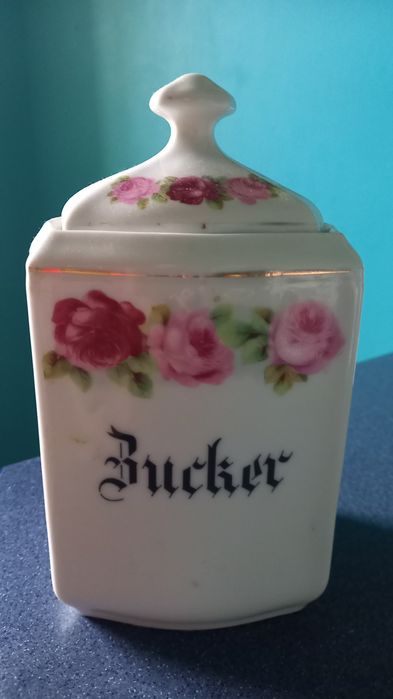 Porcelana    CT        na cukier i mlecznik starocie