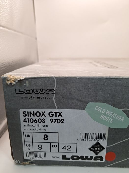 Buty trekingowe LOWA unisex 42 GORE-TEX vibram