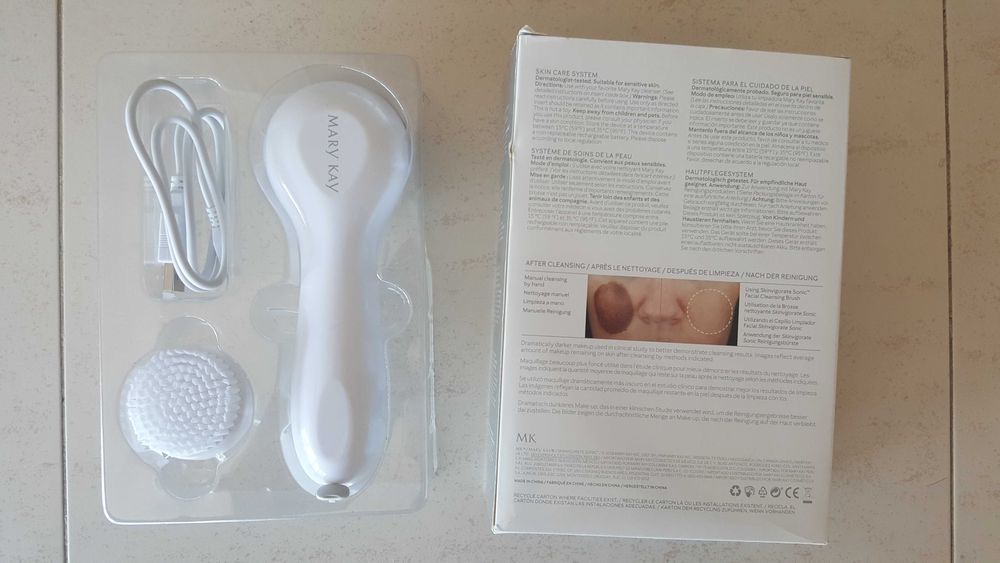 massajador facial  novo por exteriar portatil para viagem tambem.