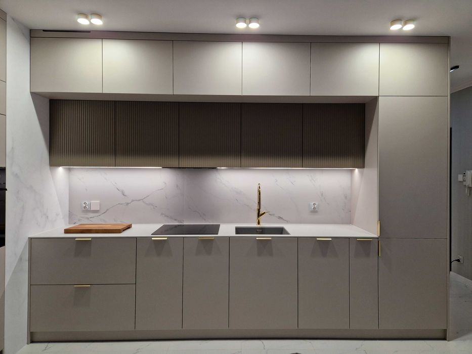 Meble na wymiar Piaseczno i okolice. Kuchnie, szafy, łazienki. Stolarz