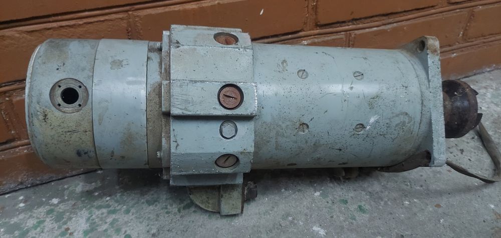 Електродвигун ЧПУ постійного струму УПС-4 Электро двигатель мотор