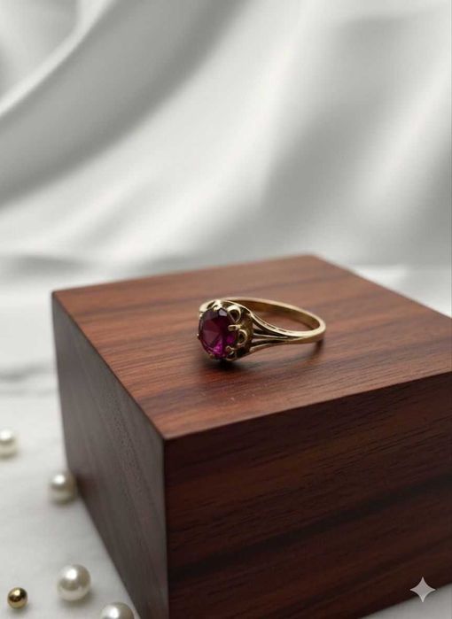 Anel em Ouro 14K com Pedra Rosa – Tamanho 55 – 3,6g