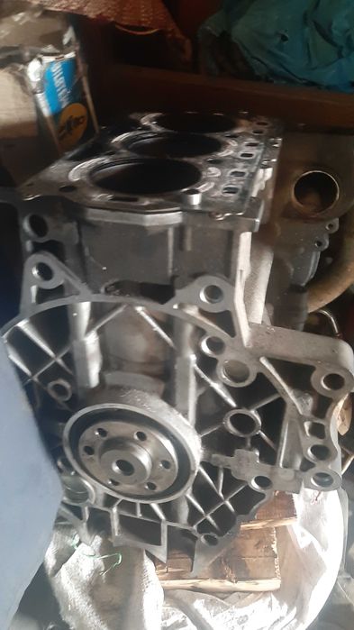 Двигун на шкоду фабія 1.2awy 6v під ремонт