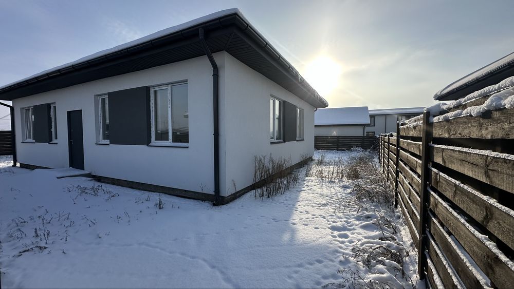 Будинок з оздобленням 5 соток