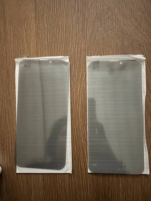Чехлы и защитное стекло на iPhone 13 Pro Max