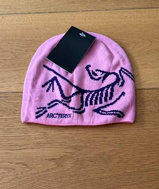 Czapka modna Arc'teryx różowa piękna