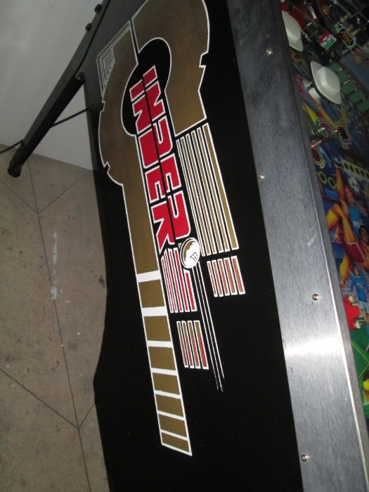 flipper  mundial 90 como nova original. Damos garantia.
