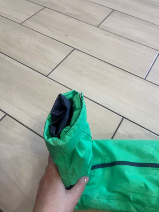 Продам жіночу гірськолижну куртку, розмір s, ідеальний стан