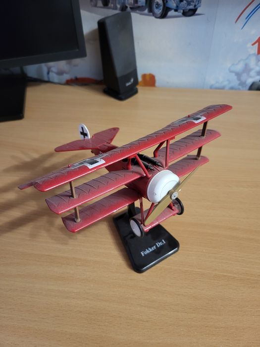 Модель самолета Fokker