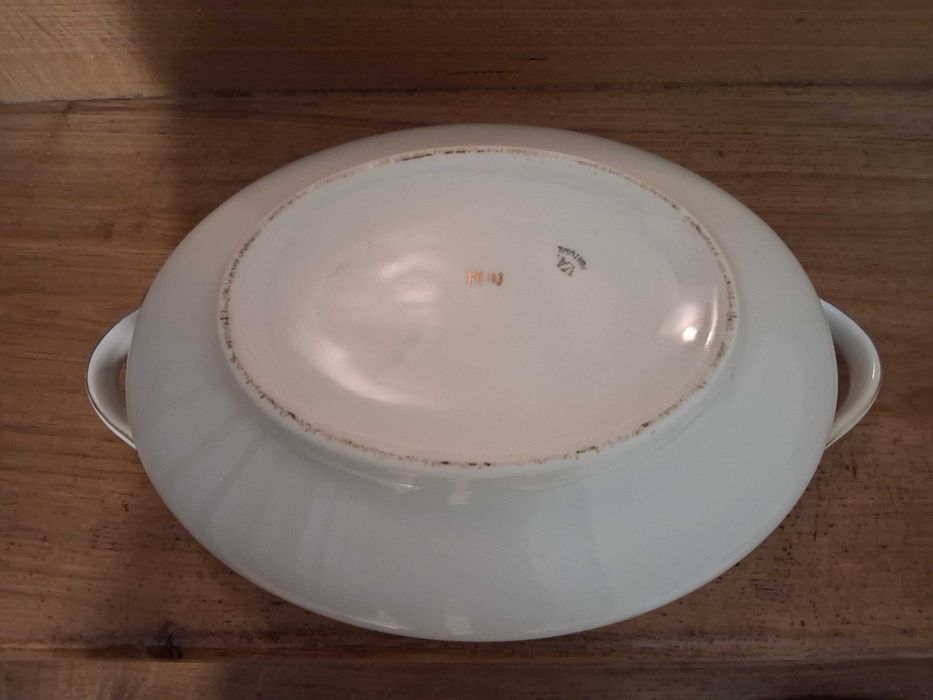 Vista Alegre - Várias Peças Muito Antigas - 30 € Tudo