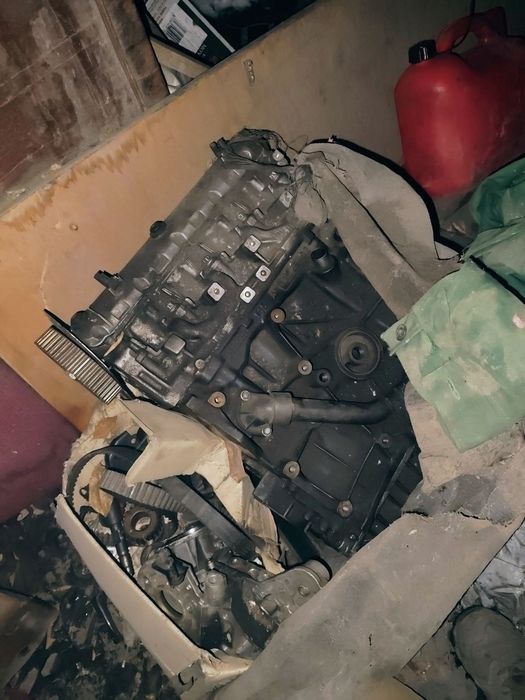 двигун 1.9 dCi (F9Q)