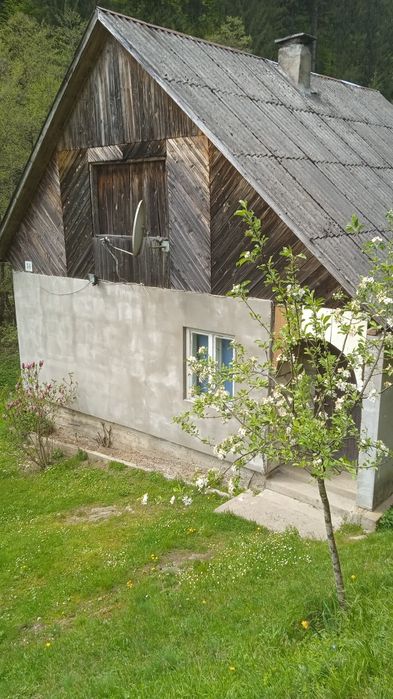 продам будинок ,