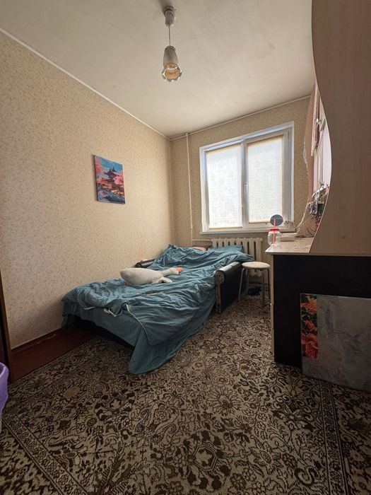 Продаю 4 кім в центрі
