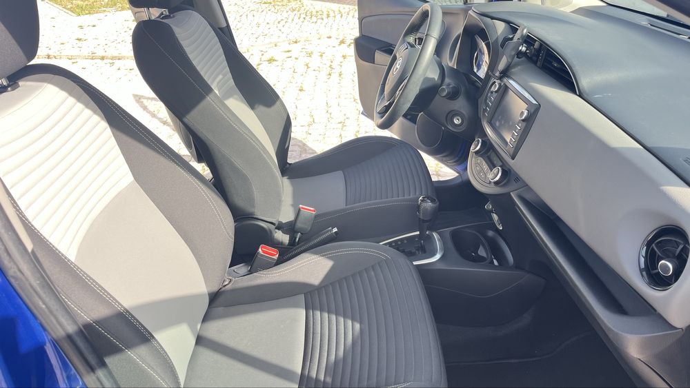 Toyota Yaris 1.5 Hybrid Comfort + Pack Style | 61.000km | Garantia Toyota até 2028