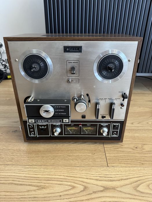 Magnetofon szpulowy Akai X-201D