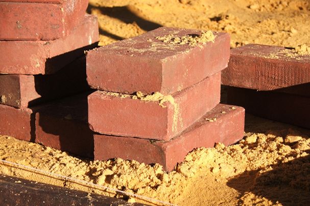 Песок любые объемы от мешка до самосвала оперативная доставка.