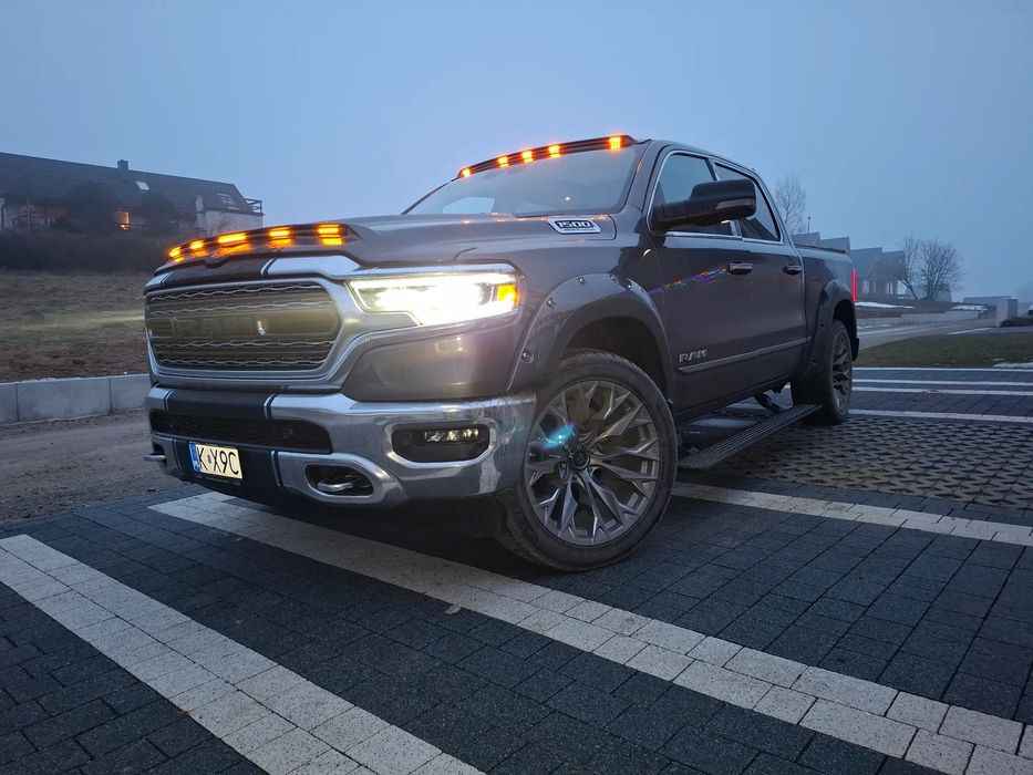 Dodge RAM SPRZEDAM RAM 1500 Limited  5.7 HEMI  eTorque