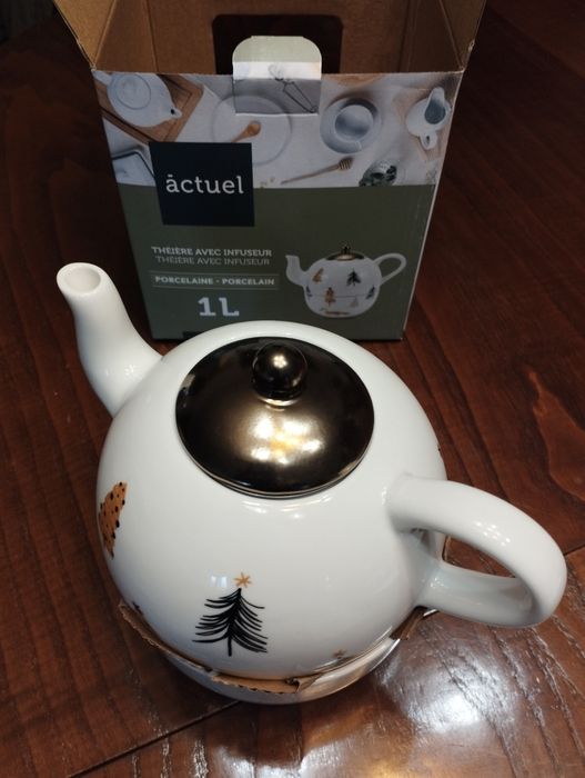 Bule de chá em porcelana novo