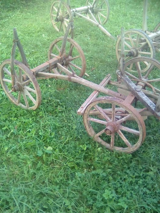 Теліги,вози,колеса ,орчики осі,сани