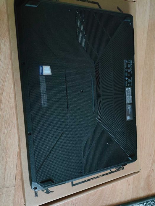 ASUS TUF GAMING FX505D Ryzen 5 3550H GTX 1650 32GB RAM 512 GB