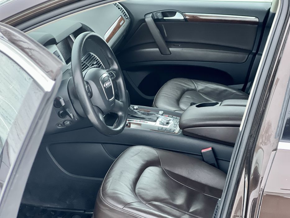 Audi q7 3.0 tdi 2011 свіжа