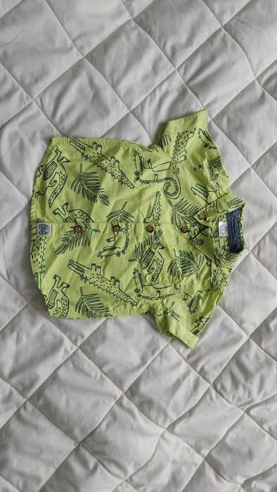 Elegancka letnia koszula chłopięca, zielona, w dinozaury, r. 74, F&F