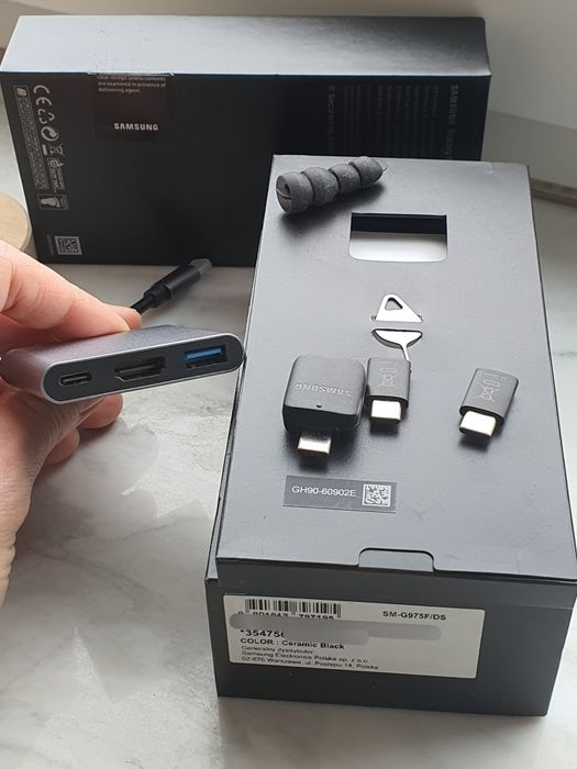 Samsung Galaxy S10+ 8/512GB Ceramic black Wada matrycy