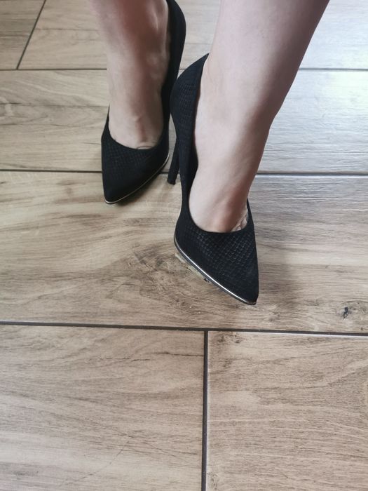 Piękne Buty szpilki 37