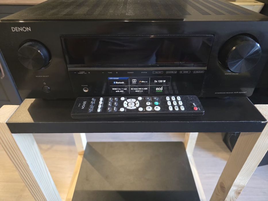 Amplituner Denon AVR-X250 B + zestaw 5 kolumn AltaxT