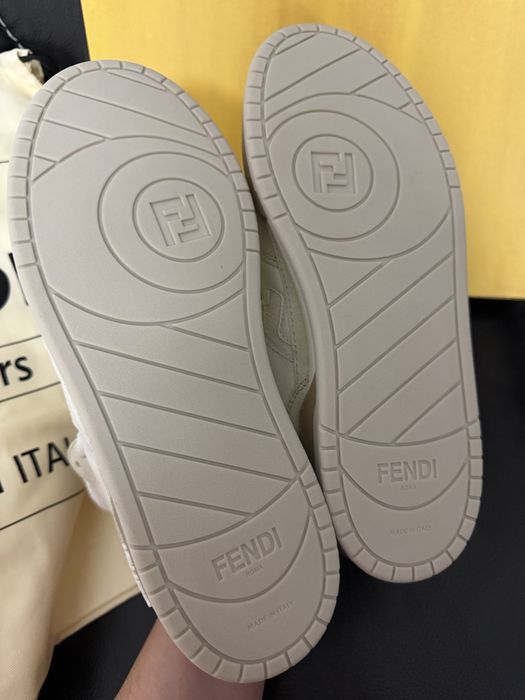 Кроссовки Fendi, размер 40