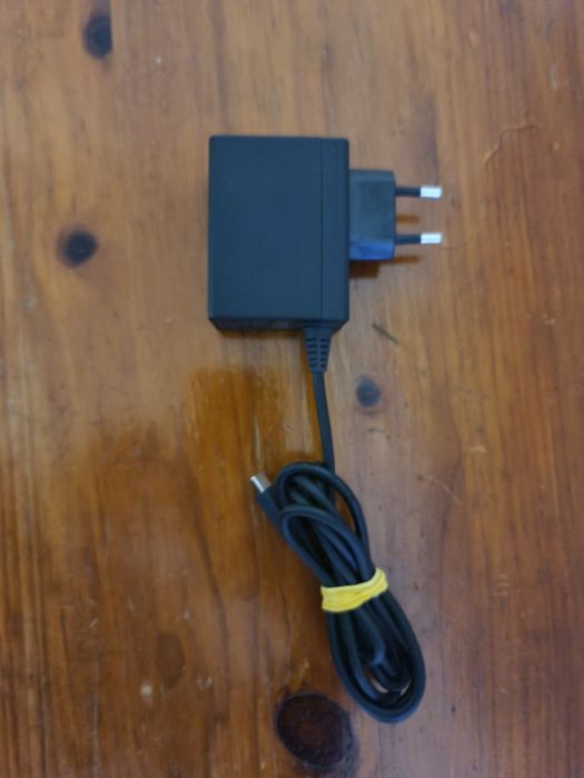 Carregador original Nintendo switch  perfeito