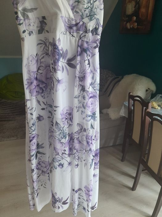 Nowa sukienka w kwiaty