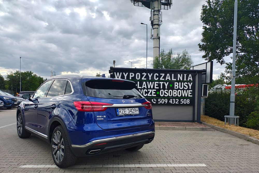 Wynajem aut osobowych wypożyczalnia samochodów auta premium
