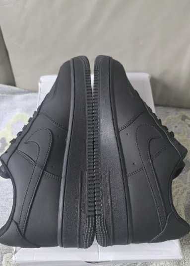 Czarne Nike Air Force 1  44